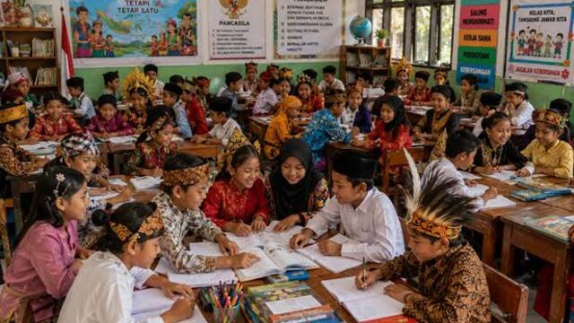 Menanamkan Nilai Kebersamaan kepada Siswa Sekolah Dasar